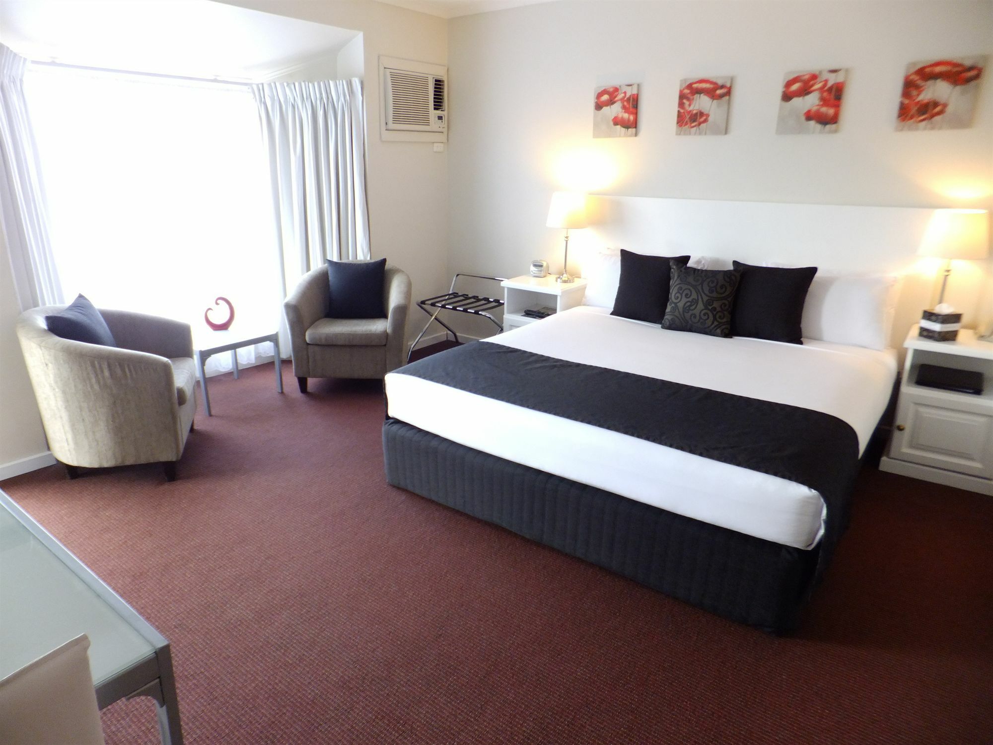 Valley Motel 3*